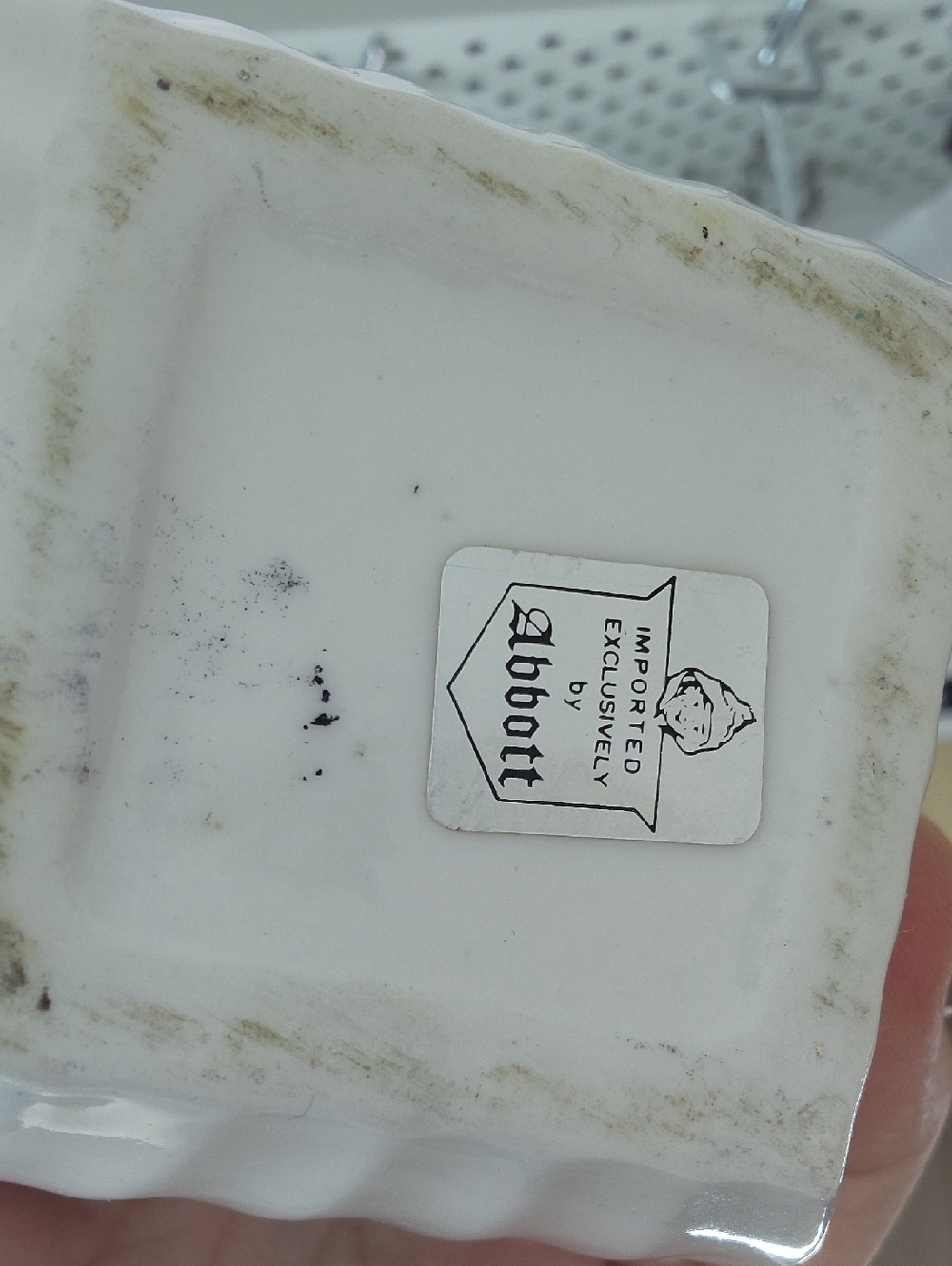 Porcelain Floral Trinket Box with Earrings - Picture 4 of 4
